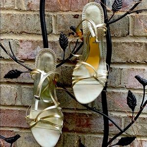 Metallic golden sandals